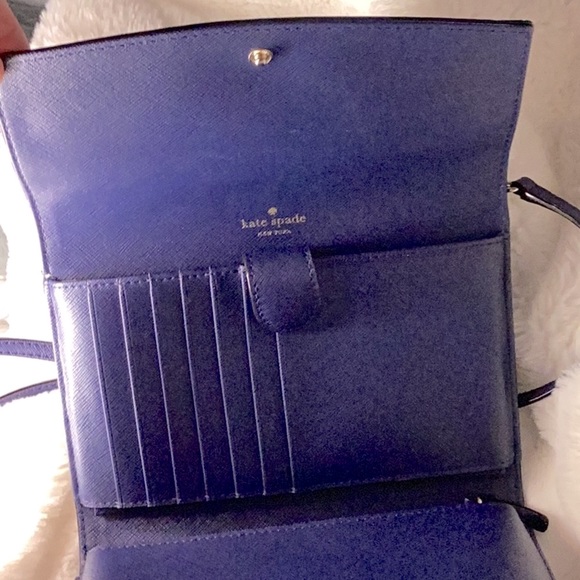 ⭐️ Make Me An Offer ⭐️ Kate Spade Wallet/Crossbody. - Picture 5 of 11